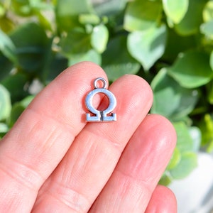 5 Greek Letter for Omega Silver Tone Charms SC5916