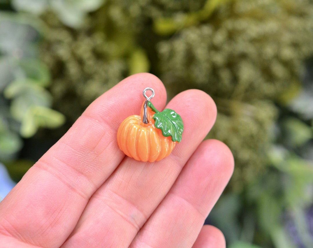BULK 20 Orange Jack O Lantern Pumpkin Resin Charms SC6028 - Etsy