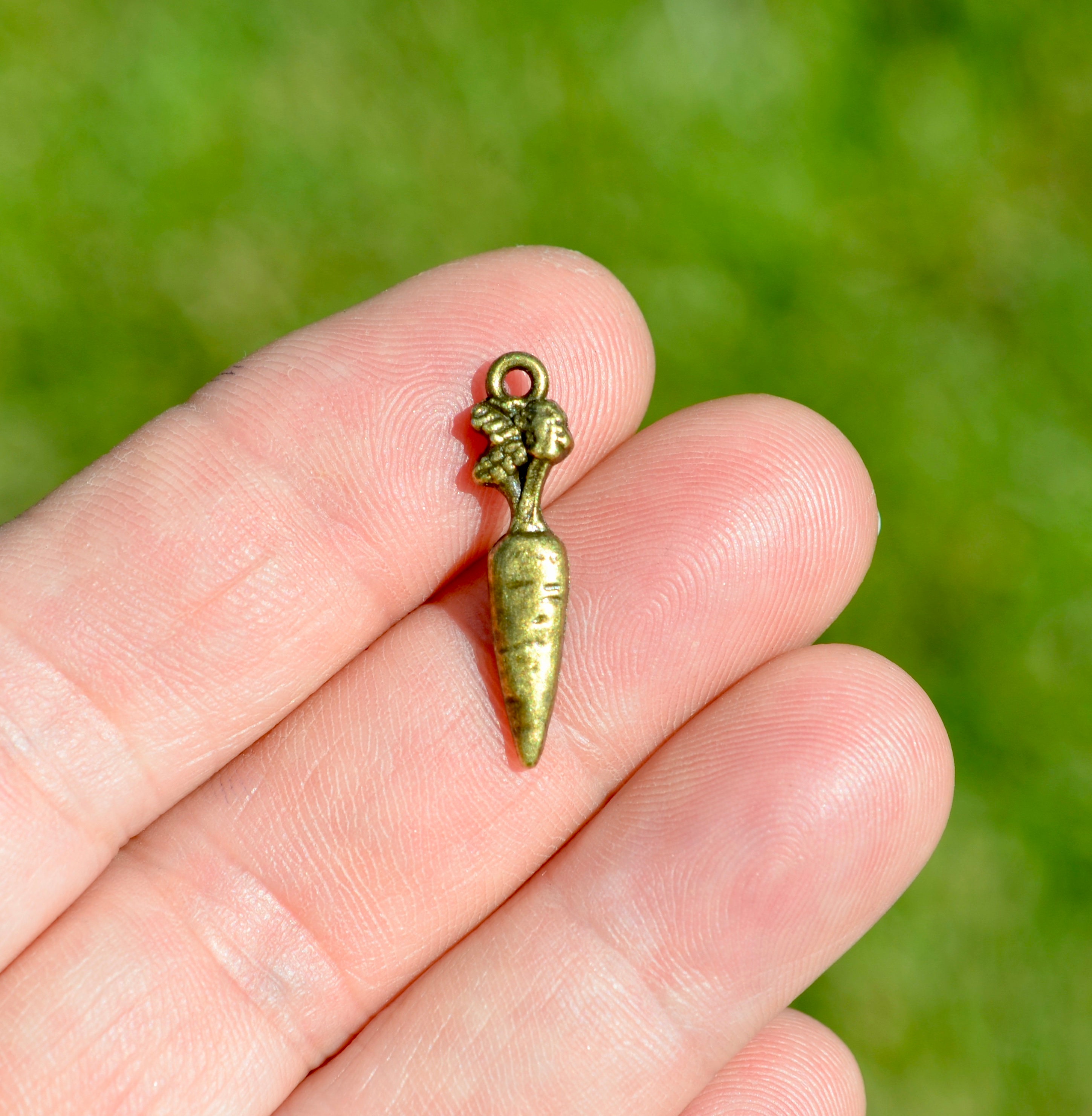 1 Carrot Bronze Tone Charm BC1310 - Etsy Canada
