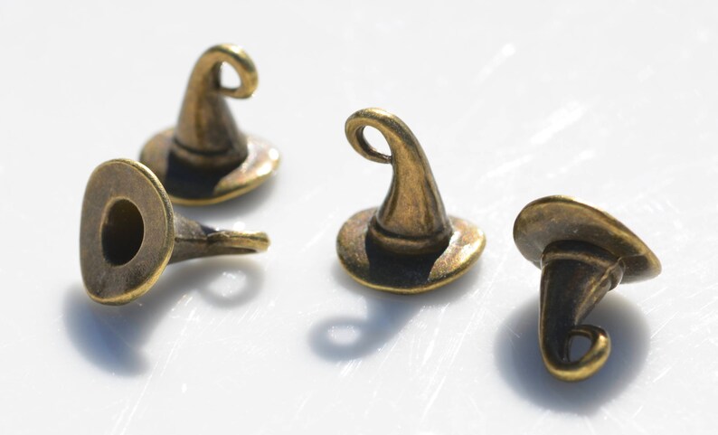 BULK 50 Witch Hat Bronze Tone Charms BC6521 - Etsy
