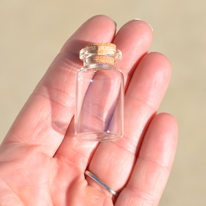 5 Small Glass Vials with Cork Stoppers F235 image 1