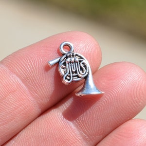 1 French Horn Silver Tone Charm SC1902