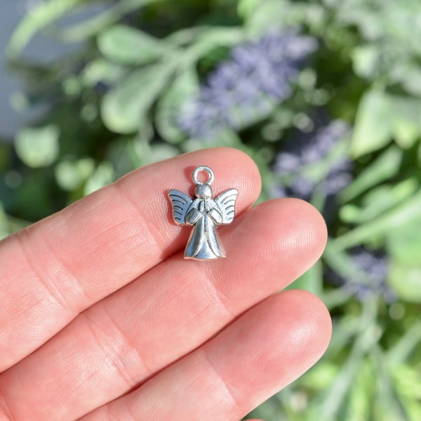 10 Praying Angel  Silver Tone Charms SC5036