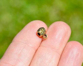 25 European Large Hole Gold Tone Bails F434