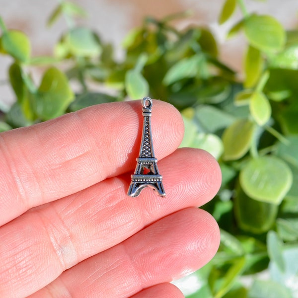 BULK 20 Eiffel Tower 3D Silver Tone Charms SC6700