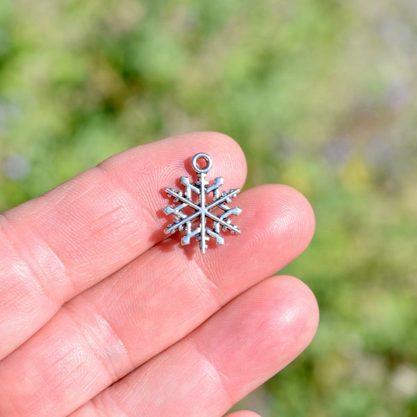 BULK 50  Snowflake Silver Tone Charms SC3103