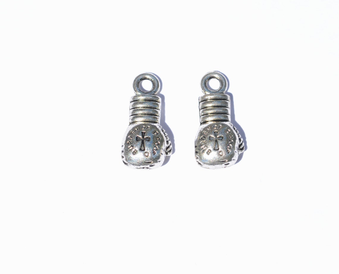 BULK 20 Boxing Glove Silver Tone 3D Charms SC5801 Etsy