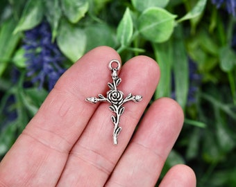 5  Flowered Cross Silver Tone Charms SC1810