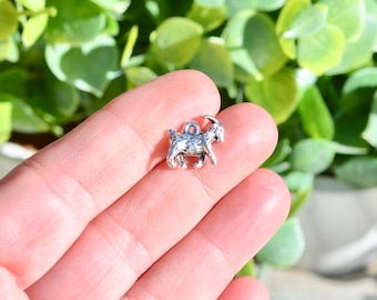 1   Goat Ram Silver Tone 3D Charm SC2575