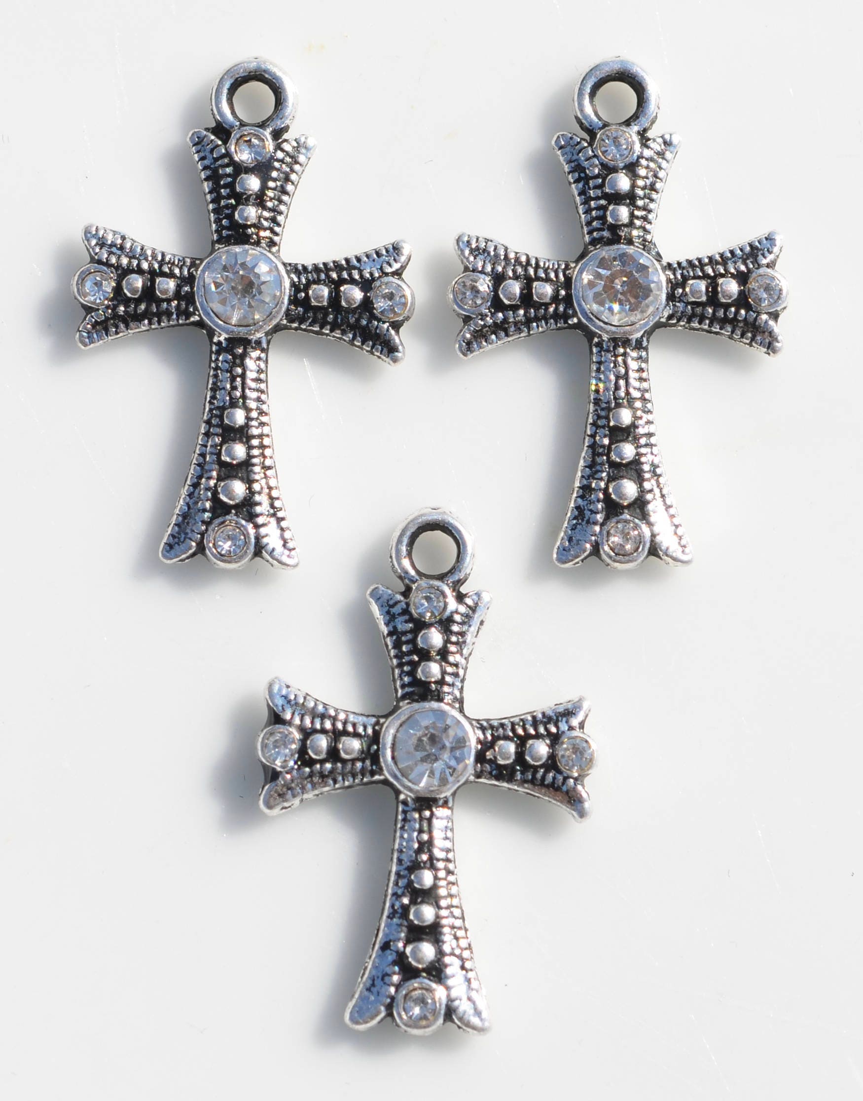 BULK 20 Rhinestone Cross Silver Tone Charms SC5222 - Etsy