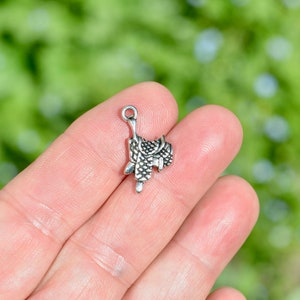 BULK 50 Saddle Silver Tone Charms SC3684