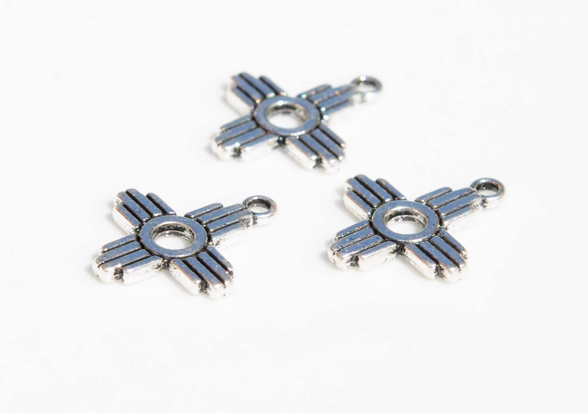 203jewelry DAVAN ziaチャーム Silver or Gold Zia Symbol Charm - Wholesale Silver Jewelry