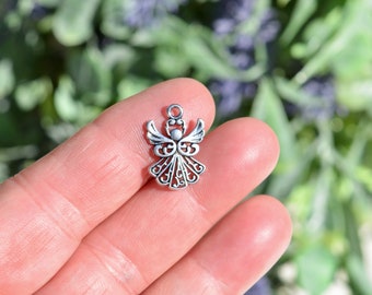 1 Angel   Silver Tone Charms SC5610