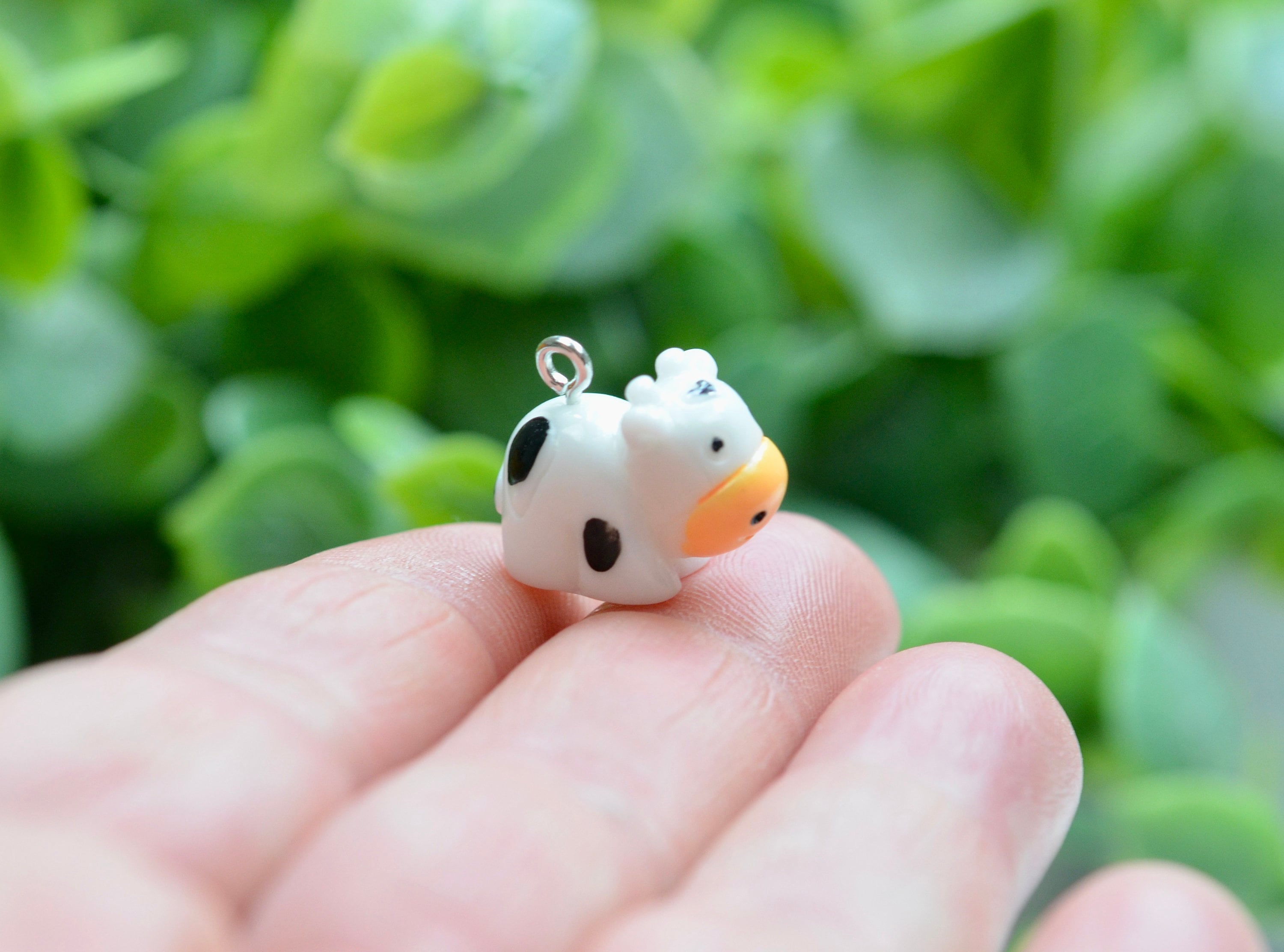 1 White Cow Plastic Charm SC3156 - Etsy