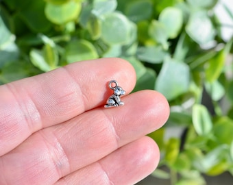 BULK 50 Little Sitting Dog 3D Silver Tone Charms SC5832