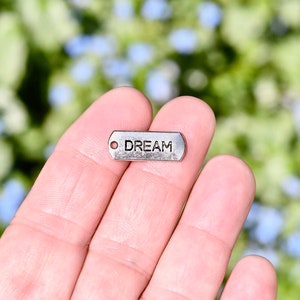1 DREAM Silver Tone Charm SC2388