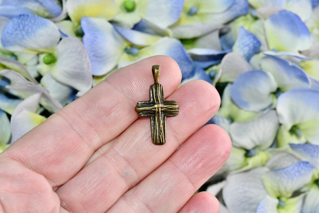 1 Cross Bronze Tone Charms BC5915 - Etsy