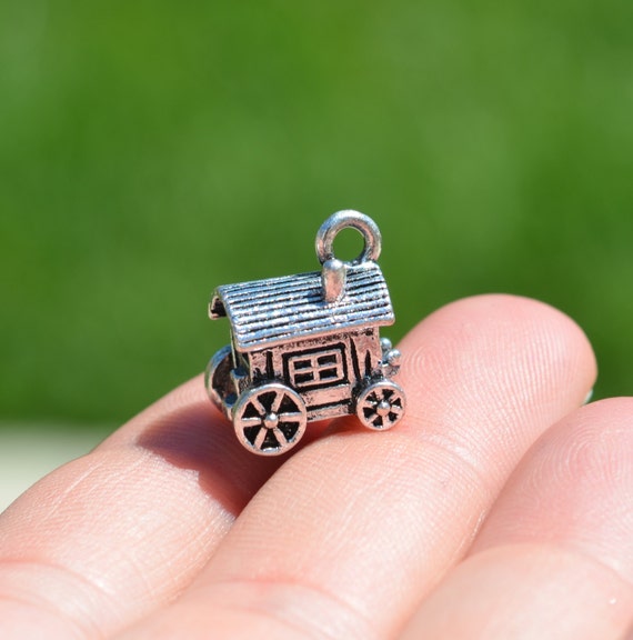 10piece//lot Wagon Charm Antiqued silver Tone Covered Wagon Charm pendant 24x14mm