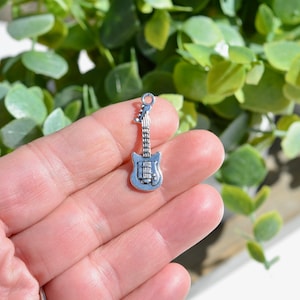 1 Electric Guitar Silver Tone Charms SC3224
