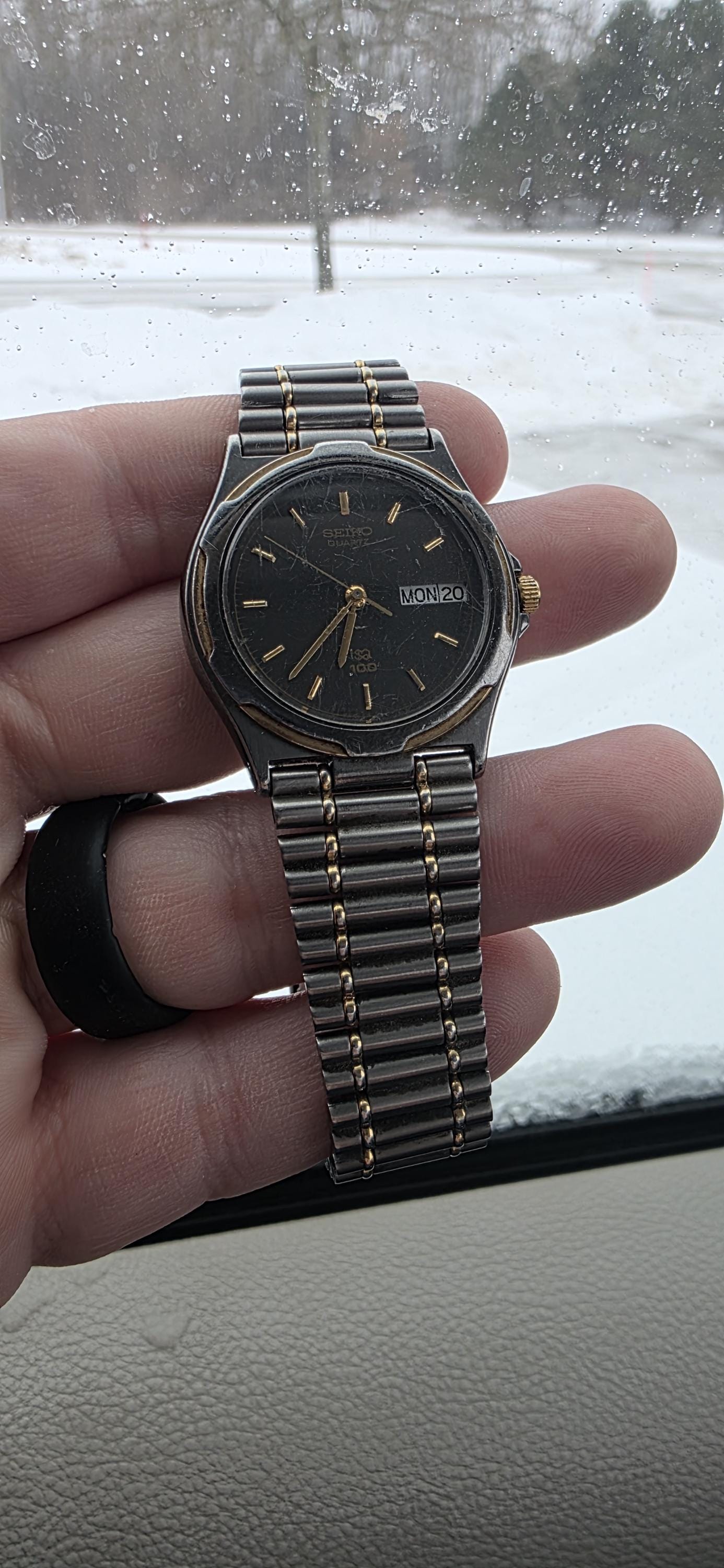 稼働 SEIKO SQ100 腕時計 デイデイト ヴィンテージ メンズ 1753 稼働 SEIKO SQ100 腕時計 デイデイト ヴィンテージ メンズ 1753 Seiko