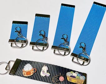 Wide Pin holder keychain / light blue keychain pin keeper / pin collector keychain / 1.5 width / Wide width