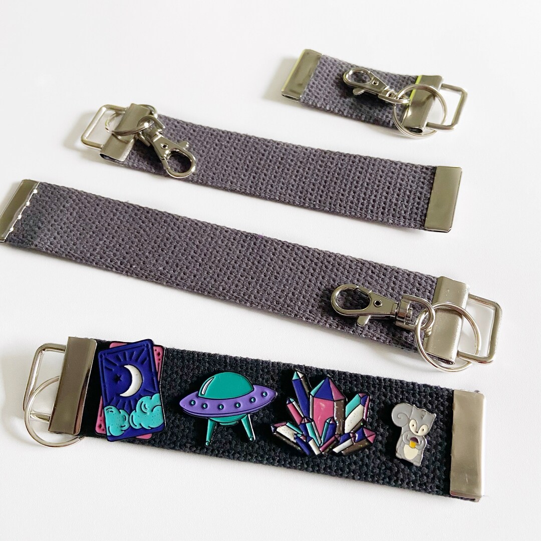 Pin Holder Keychain / Charcoal Keychain Pin Keeper / Pin Etsy