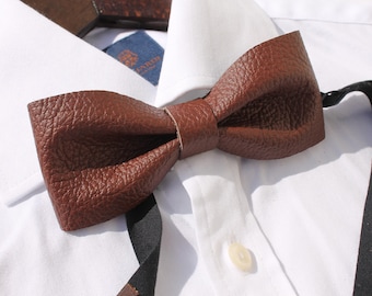 Brown Leather Bow Tie: Men's Custom Accessory. Autumn party essential