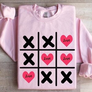 Valentine Sweatshirt, Women Shirt, XOXO Tic Tac Toe Valentines Shirts for Women, Love Heart Cute Crewneck Pullover, Gift For Her