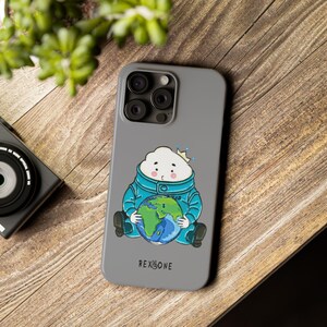 Bonita funda de teléfono con diseño de astronauta, funda ajustada, regalo para amantes de la Tierra, decoración espacial, accesorio único y moderno para niños y adultos