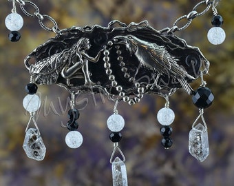 Feen und Raben mystischen Fantasiehalskette mit Herkimer Diamant, knisterte Quarz und schwarzer Onyx