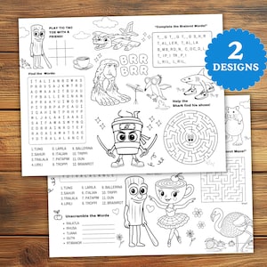 K&ouml;nnte beinhalten: Zwei schwarz-wei&szlig;e Arbeitsbl&auml;tter mit verschiedenen Spielen und R&auml;tseln, darunter ein Tic-Tac-Toe-Spiel, Wortsuchr&auml;tsel, Labyrinthe und Wortr&auml;tsel. Die Bl&auml;tter zeigen Cartoon-Illustrationen eines Flugzeugs, eines Hais und anderer Charaktere. Der Text "2 DESIGNS" ist sichtbar.