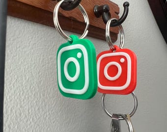 Customizable NFC keychains!