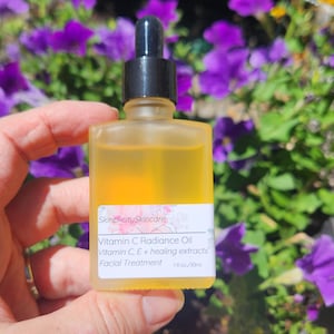 Vitamin C Radiance Oil - facial treatment, deep hydration, lasting moisture - plant based skincare, 1 oz dropper bottle