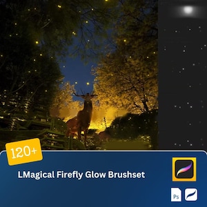 Pode incluir: Uma ilustração digital de um veado em pé em uma floresta à noite com vaga-lumes brilhantes. A imagem é usada para anunciar um conjunto de mais de 120 pincéis mágicos de brilho de vaga-lumes para Adobe Photoshop.