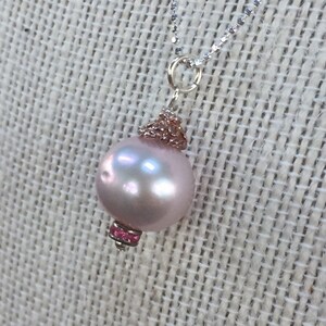 Pink-Mauve Pearl Pendant with Sterling Silver Chain