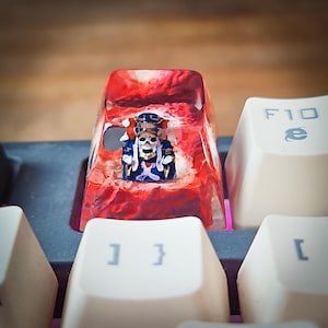 Star.l.o.r.d artisan resin keycap 1u, handmade keycap, super hero keycap 1u, custom keycap, gift for gamer, decor your keyboard.