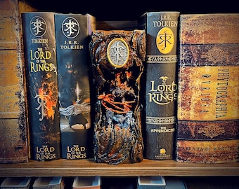 Book nook lamp inspired by the B.al.r.og demon in L.0.T.R, handmade book nook lamp, special gift, book nook lamp decoration for your home.