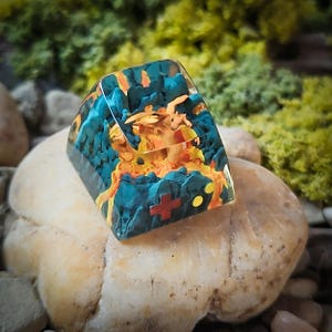 Charizard keycap, anime character 1u keycap, handmade resin keycap, gift for anime&#39;s fan, artisan resin keycap, decor for your keyboard.