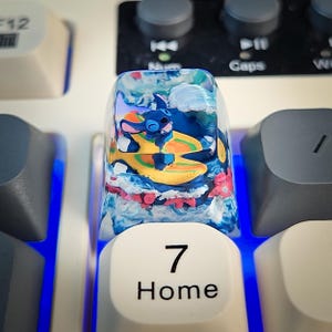 Kawaii keycap, cartoon keycap, artisan keycap, anime keycap, 1u keycap, handmade keycap, st.itch surfing keycap, Gift ideas, keyboard cute