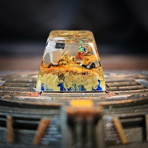 Wall-e cartoon resin keycap, artisan keycap, resin keycap 1u, handmade keycap, cartoon keycap, gift for lover, gaming keycap, birthday gift.