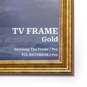 Marco de TV dorado hecho a mano para televisores Samsung The Frame y TCL NXTVISION: bisel de madera maciza de pino.