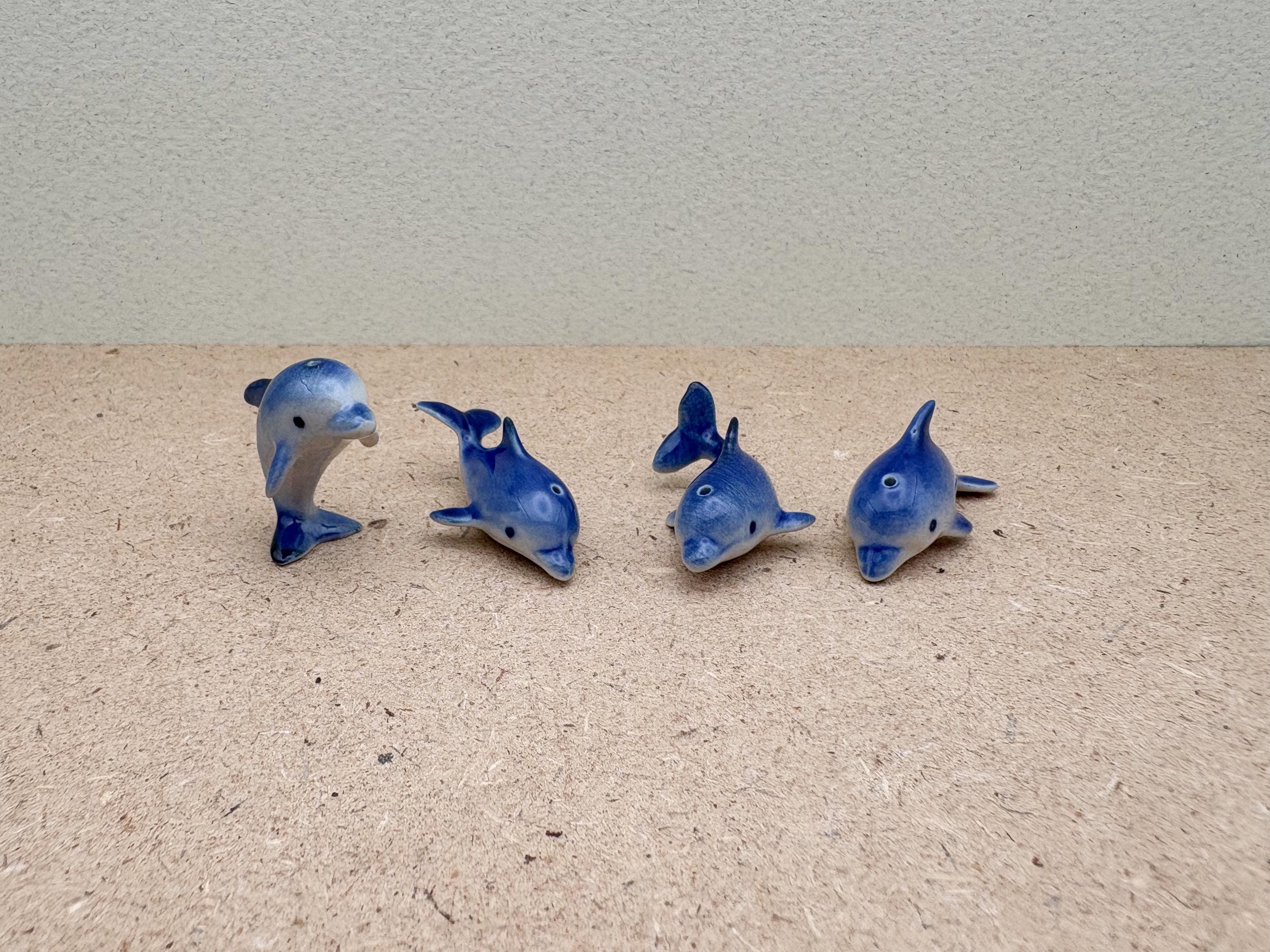 手作りの青い陶器製イルカの置物：海岸沿いの装飾 - Etsy 日本