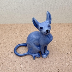Blue Ceramic Sphynx Cat Figurine – Handmade Hairless Cat Statue – Minimalist Feline Decor – Gift for Cat Lovers & Figurine Collectors