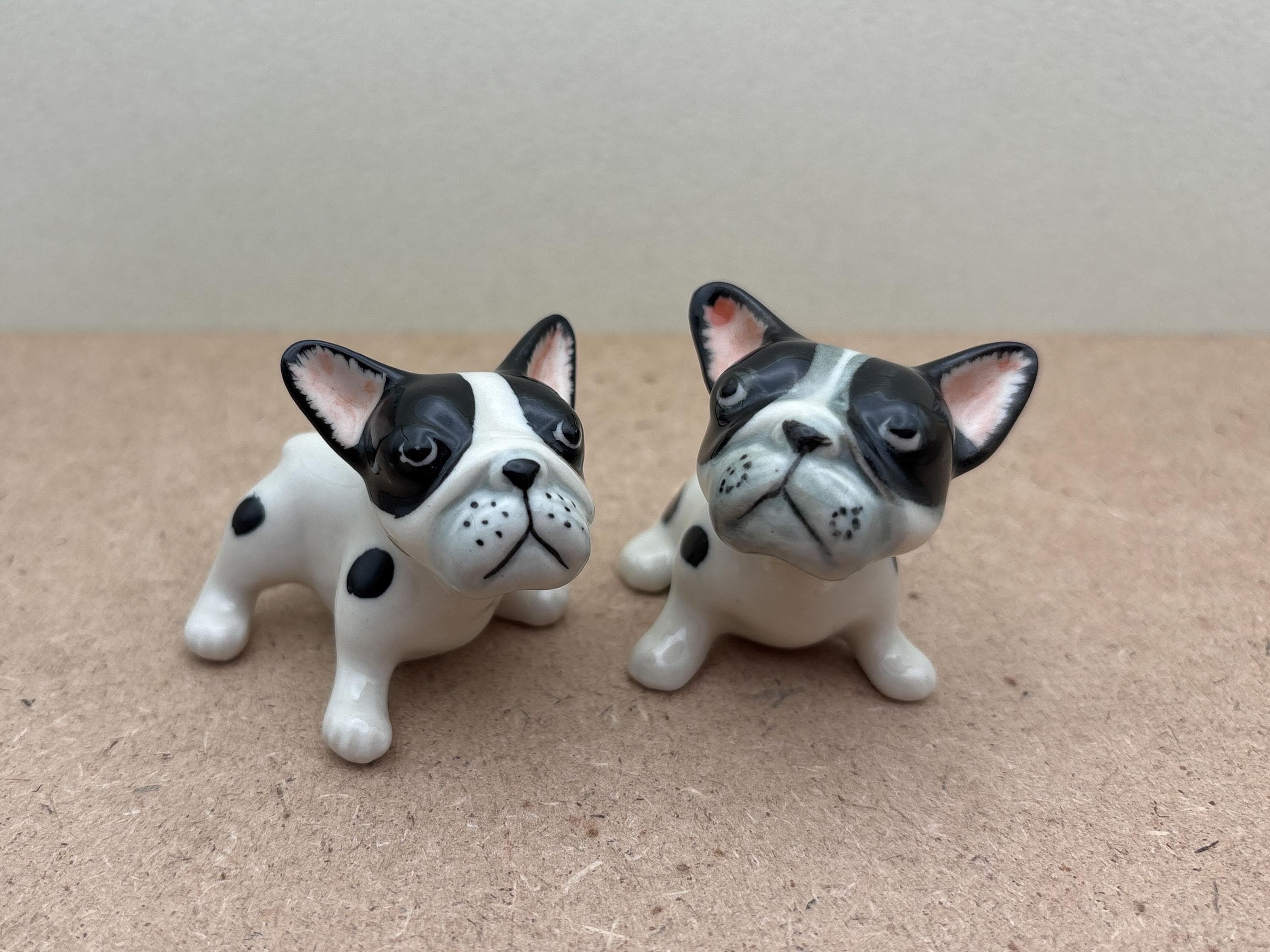 手作り陶器製フレンチブルドッグの置物：コレクター向け子犬の装飾品