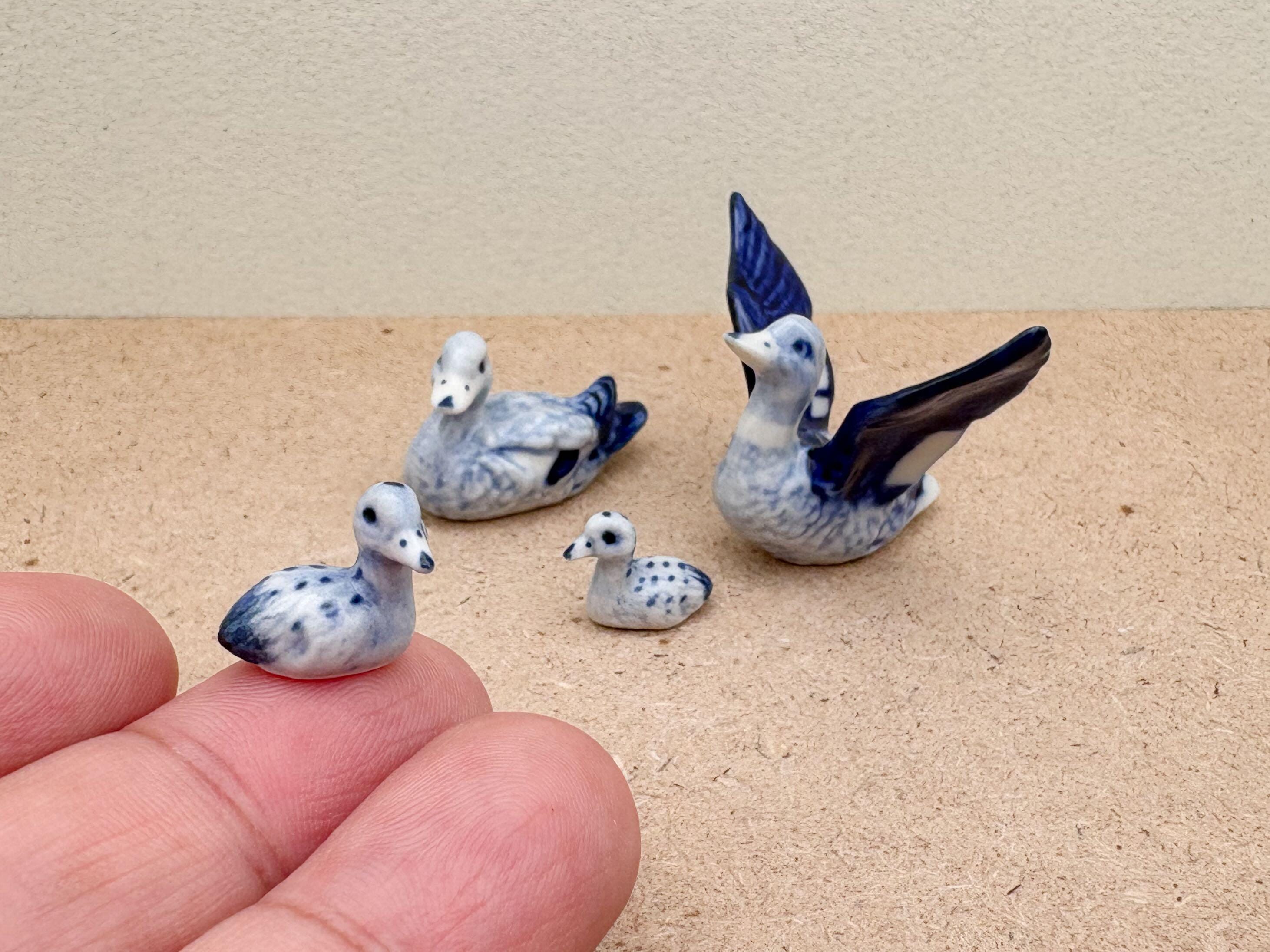青と白の陶器製アヒル　イギリス製 Porcelain blue duck - Etsy 日本