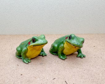 Hand-Painted Ceramic Frog Salt and Pepper Shakers: Cottagecore Kitchen Decor
