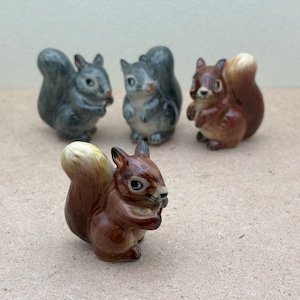 Charming Squirrel Figurine Duo, Handmade Ceramic Woodland Animal Decor, Perfect for Home Decoration, Collectors, and Animal Enthusiasts