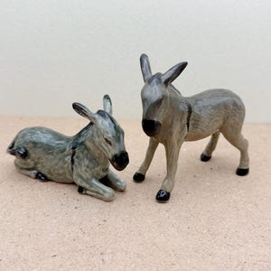 Rustic Ceramic Donkey Figurines – Handcrafted Farmhouse Decor, Collectible Miniature Animal Statues, Unique Donkey Gift for Collectors