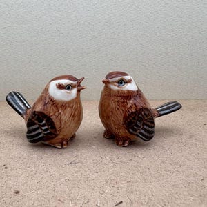 Ceramic Sparrow Pair | Adorable Brown Bird Figurines for Nature Lovers | Cute Home Decor & Gift for Collectors or Bird Enthusiasts