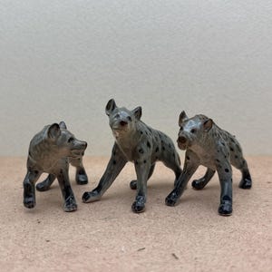 Hyène rayée - Figurine animaux sauvages Collecta 88566 Hyène rayée - Figurine animaux sauvages Collecta 88566